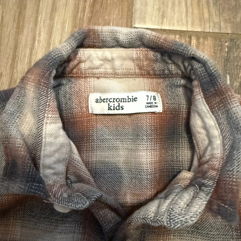 Abercrombie Kids Plaid Button Down Long Sleeve Top